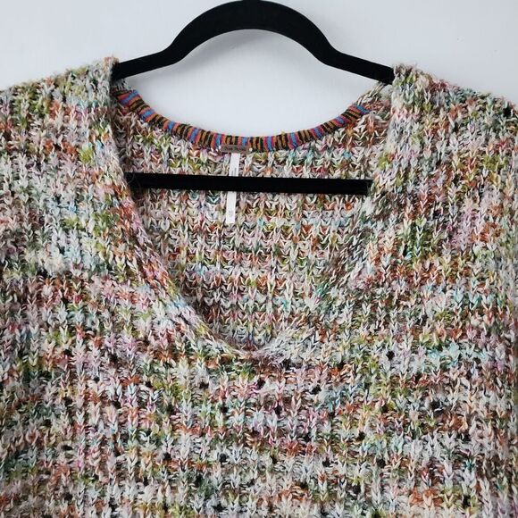 Free People Multi-colored V-Neck large knit pullover oversized sweater size XS - Picture 4 of 8